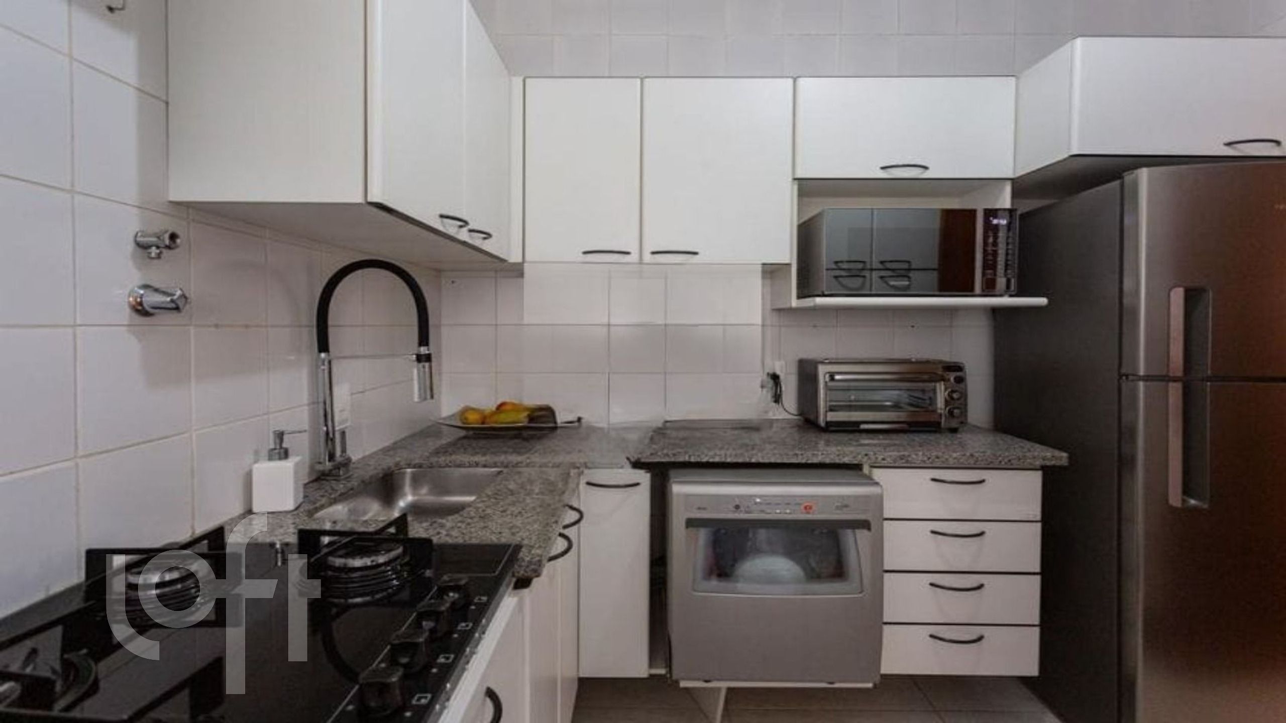 Apartamento à venda com 2 quartos, 70m² - Foto 12