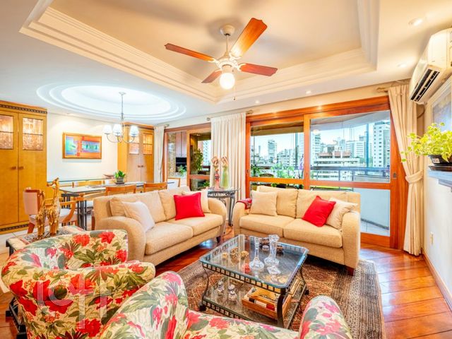 Apartamento com 166m², 3 dormitórios, 1 suíte, 2 vagas, Bela Vista em Porto Alegre