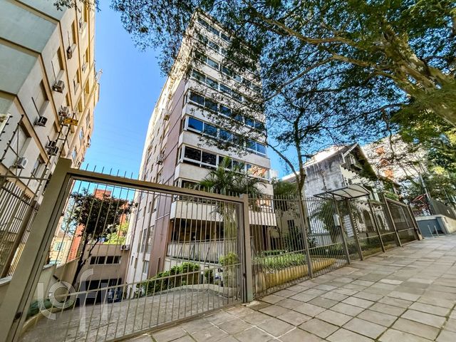 Apartamento com 216m², 3 dormitórios, 1 suíte, 2 vagas, Independência em Porto Alegre