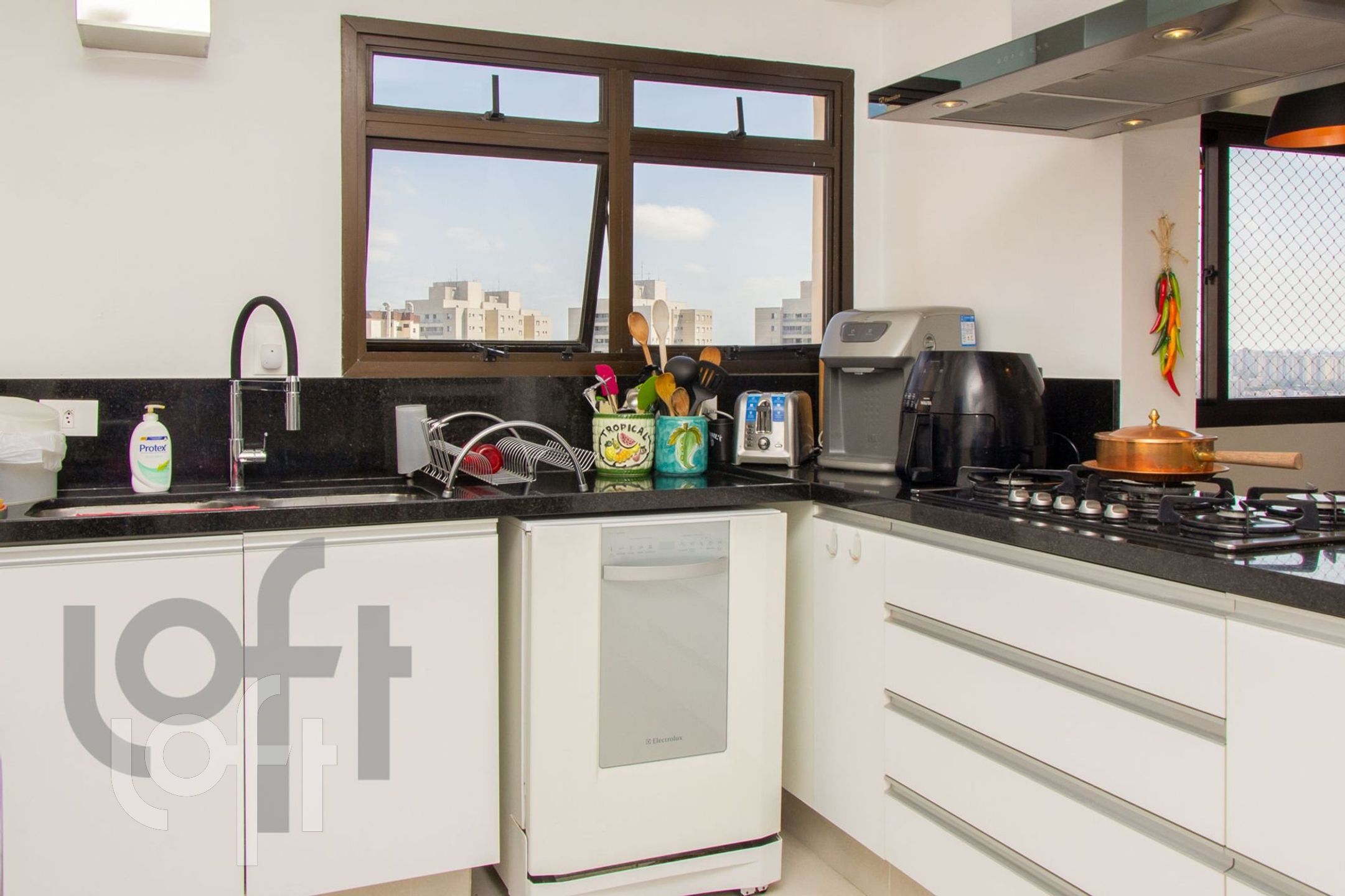 Apartamento à venda com 3 quartos, 195m² - Foto 24