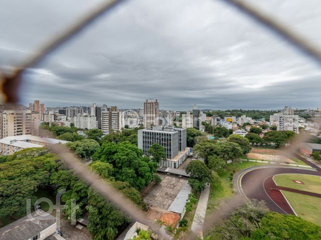Apartamento com 105m², 2 dormitórios, 2 suítes, 2 vagas, Menino Deus em Porto Alegre