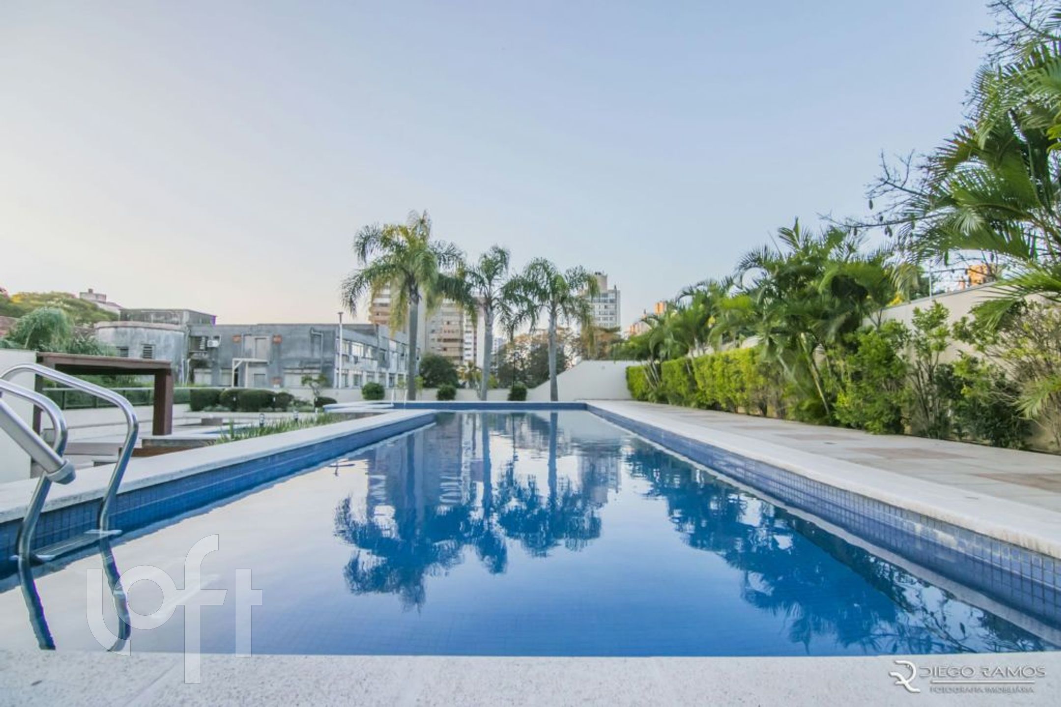 Apartamento com 105m², 2 dormitórios, 2 suítes, 2 vagas, Menino Deus em Porto Alegre