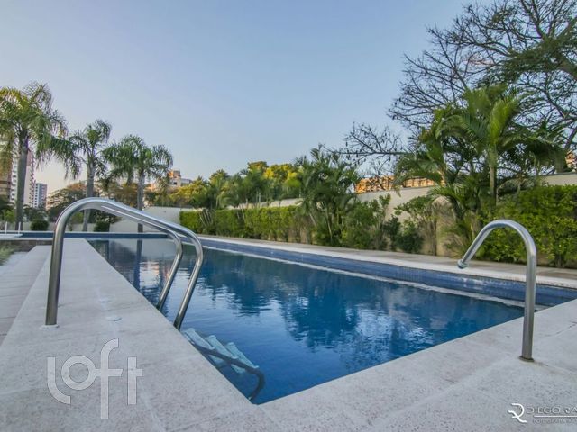 Apartamento com 105m², 2 dormitórios, 2 suítes, 2 vagas, Menino Deus em Porto Alegre