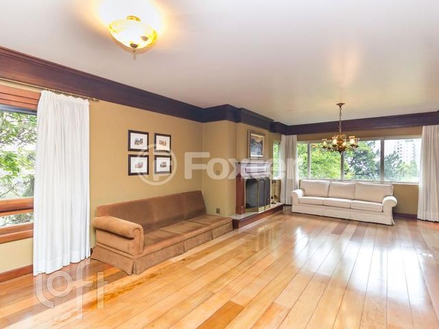 Apartamento com 249m², 3 dormitórios, 3 suítes, 3 vagas, Bela Vista em Porto Alegre