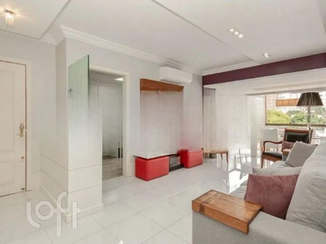 Apartamento com 90m², 2 dormitórios, 1 suíte, 1 vaga, Petrópolis em Porto Alegre