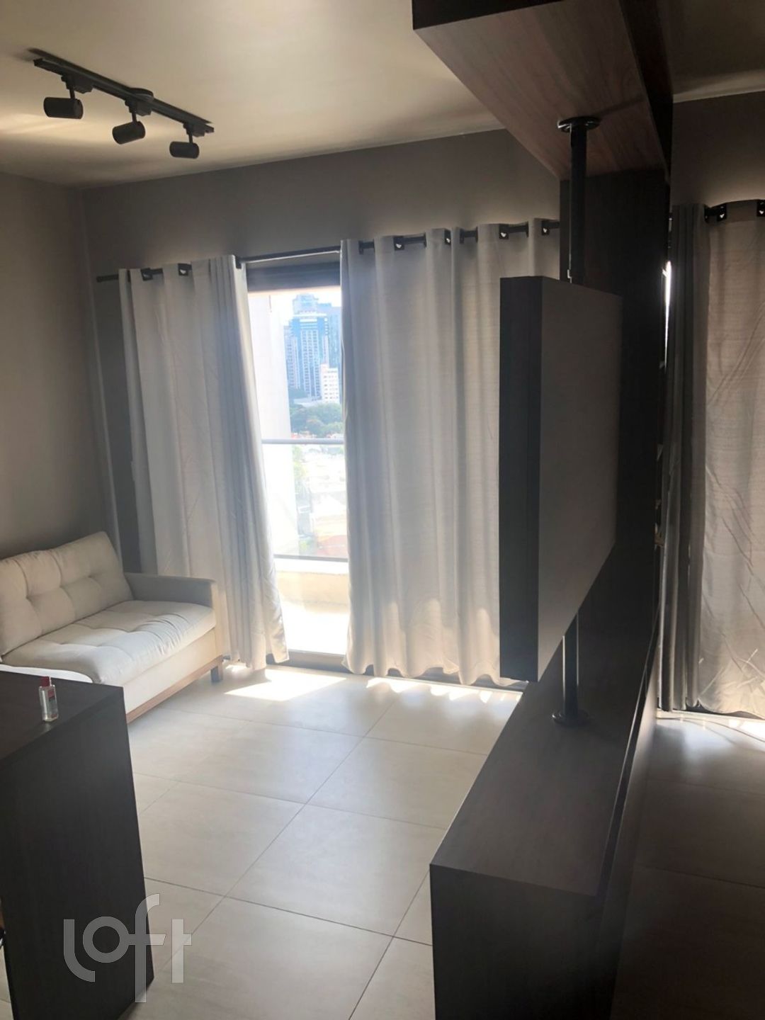 Apartamento à venda com 1 quarto, 39m² - Foto 2