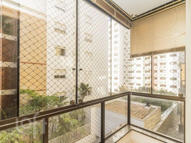 Apartamento com 121m², 3 dormitórios, 1 suíte, 2 vagas, Bela Vista em Porto Alegre