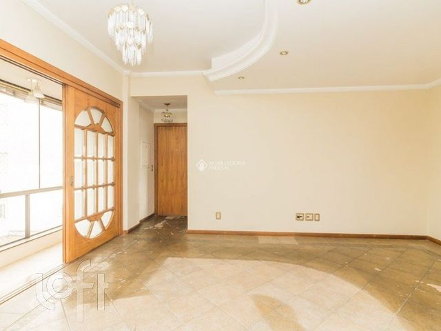 Apartamento com 121m², 3 dormitórios, 1 suíte, 2 vagas, Bela Vista em Porto Alegre