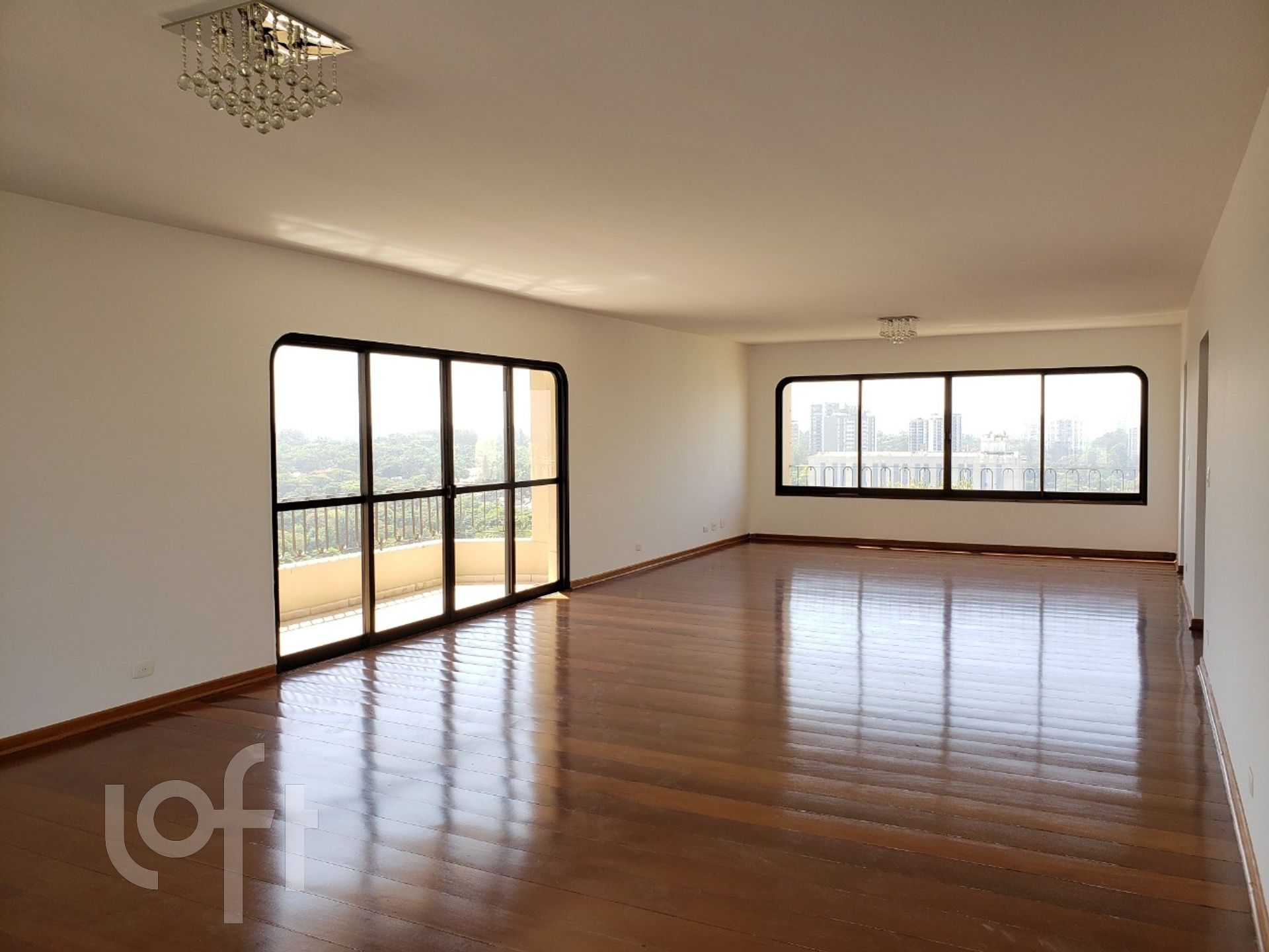 Apartamento à venda com 4 quartos, 647m² - Foto 4