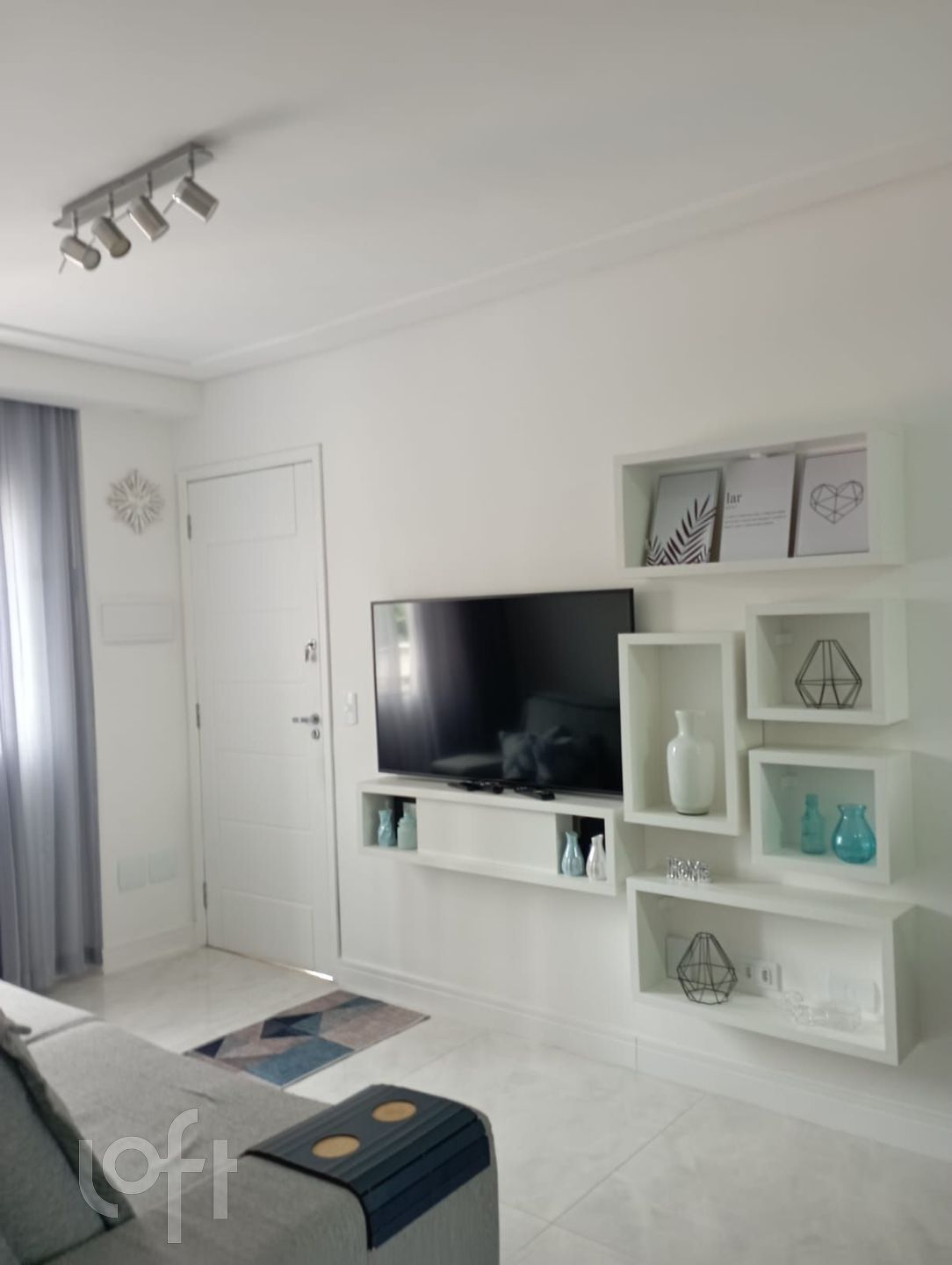 Apartamento à venda com 1 quarto, 50m² - Foto 3