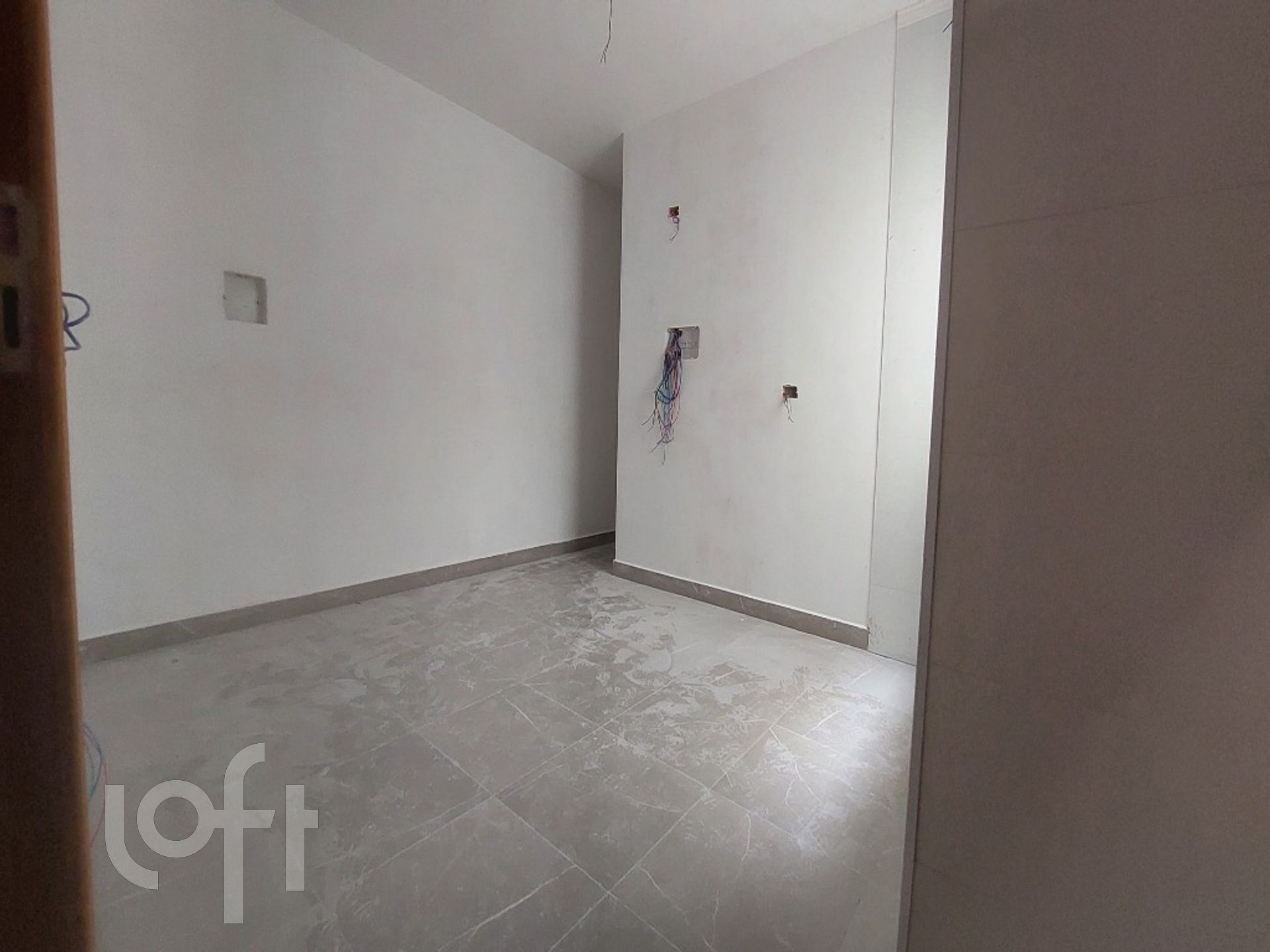 Apartamento à venda com 2 quartos, 42m² - Foto 2