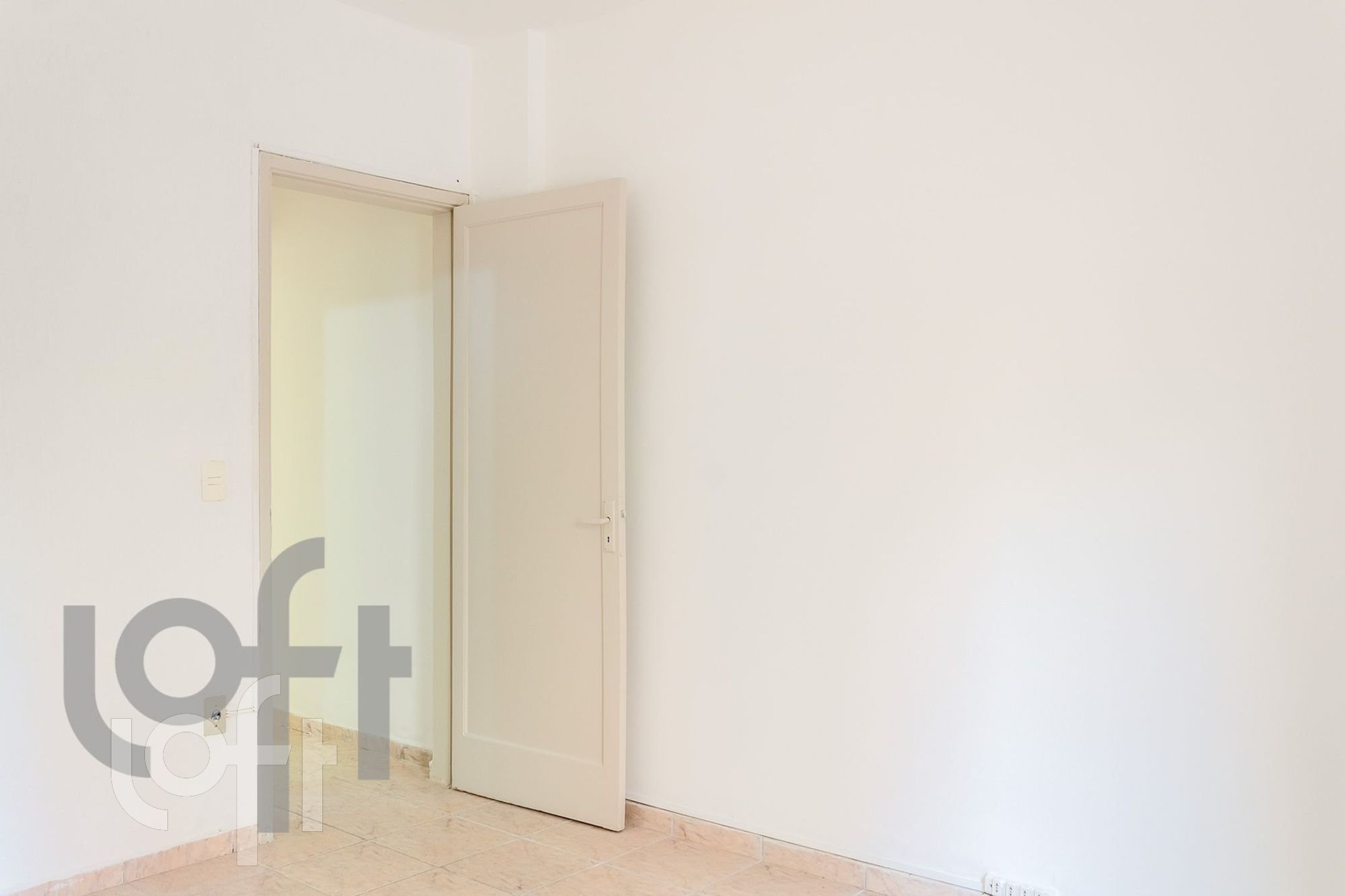 Apartamento à venda com 1 quarto, 42m² - Foto 2