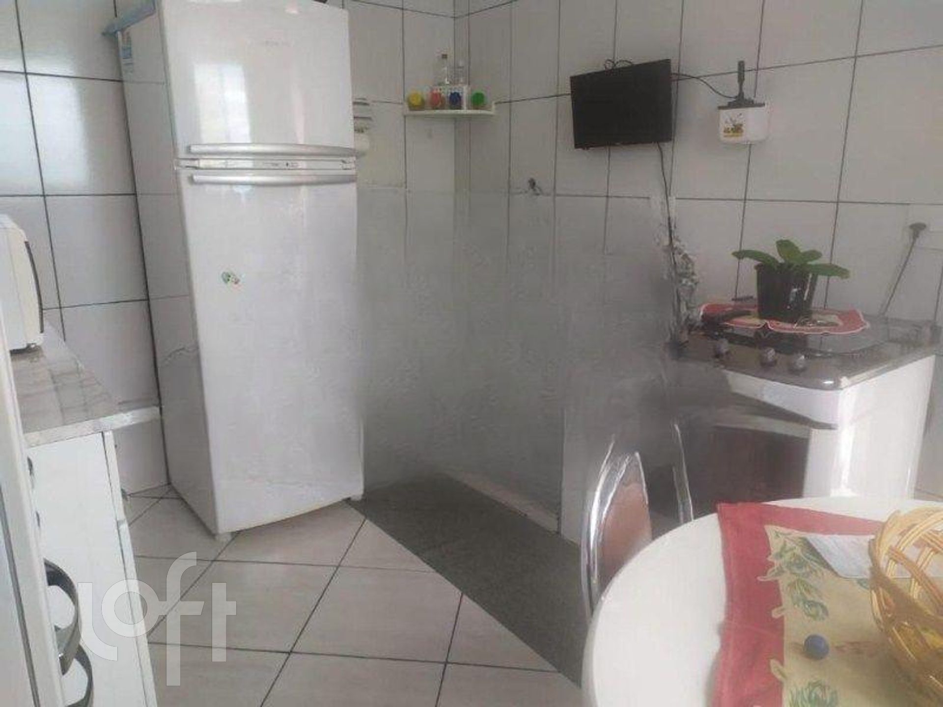 Casa à venda com 4 quartos, 250m² - Foto 2