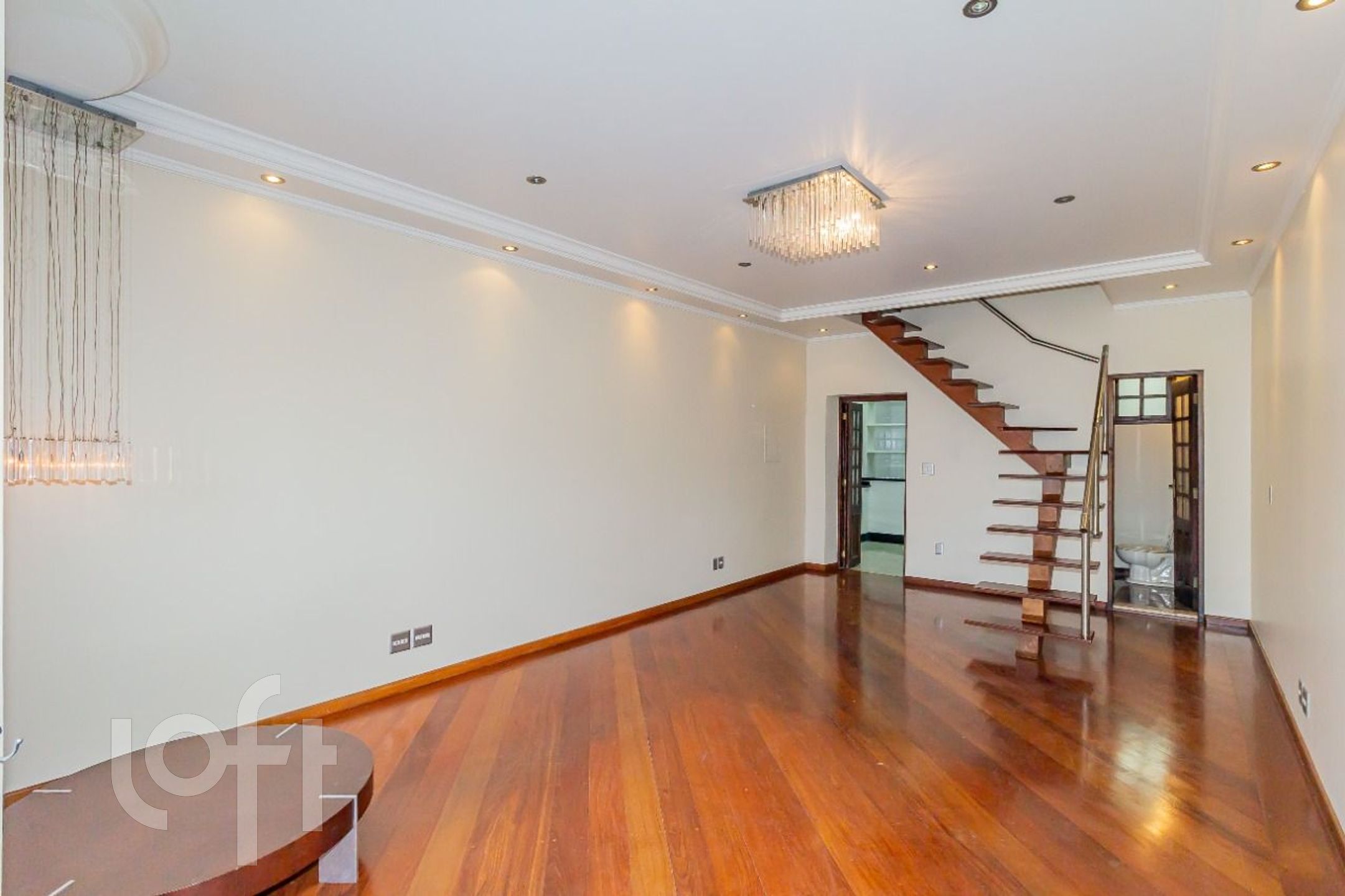 Apartamento à venda em Chácara Seis de Outubro com