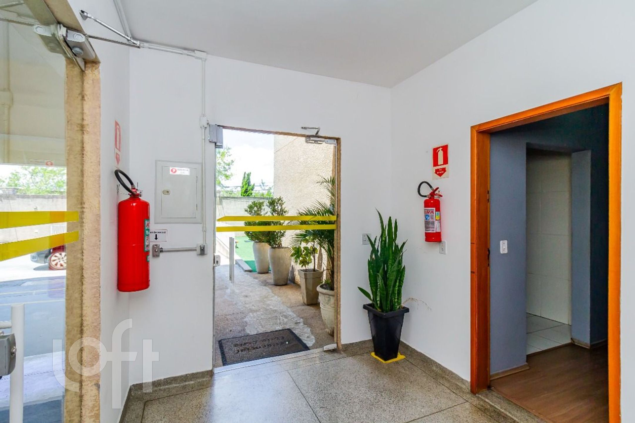 Apartamento à venda com 2 quartos, 63m² - Foto 41