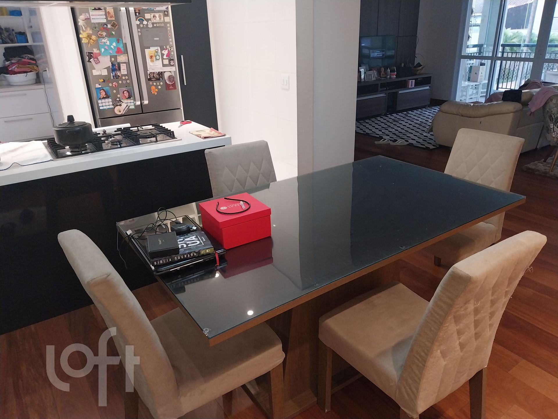 Apartamento à venda com 3 quartos, 136m² - Foto 2