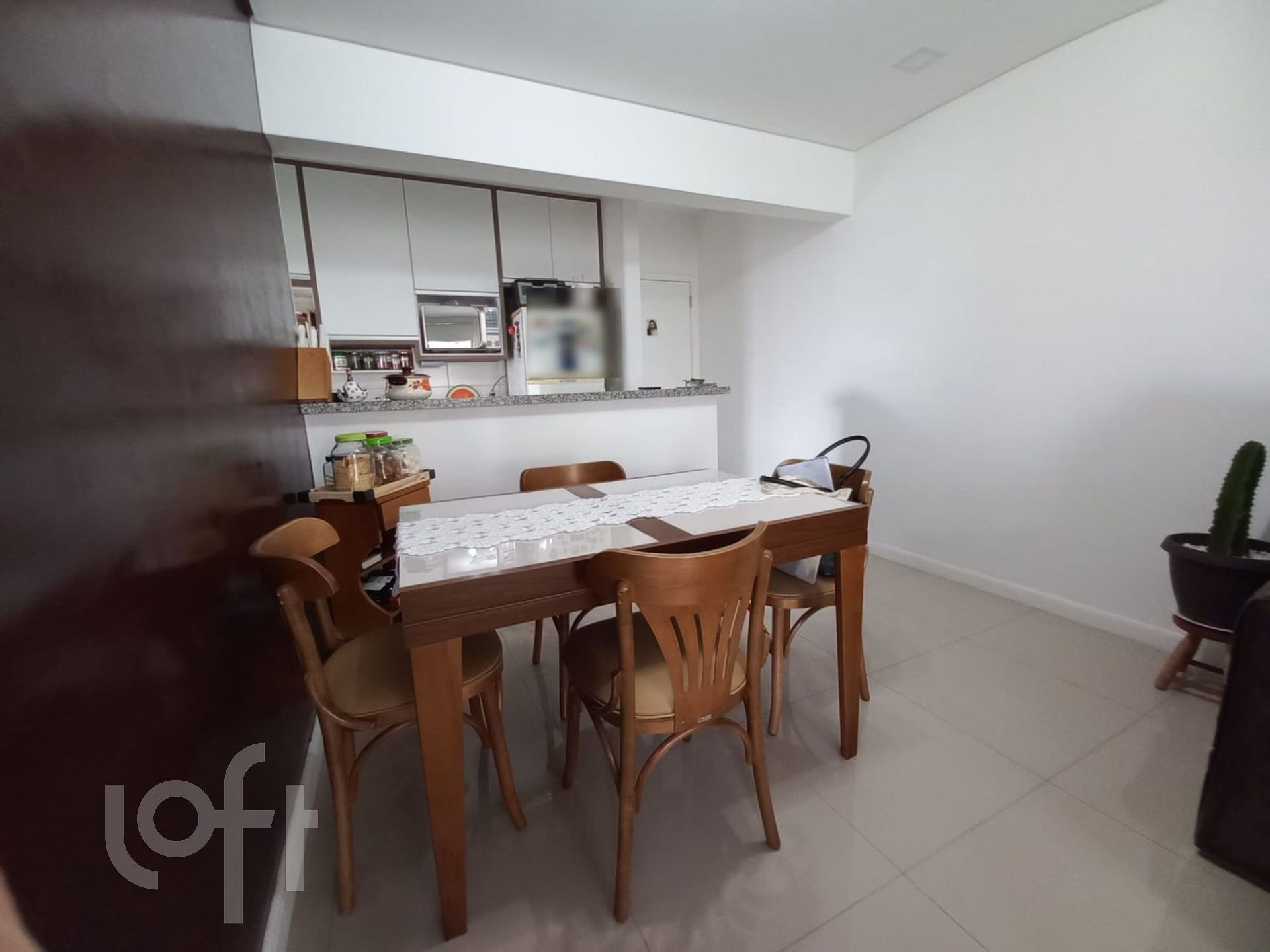 Apartamento à venda com 2 quartos, 74m² - Foto 4