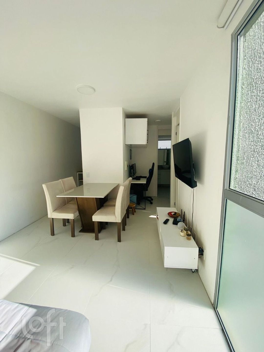 Apartamento à venda com 2 quartos, 44m² - Foto 2