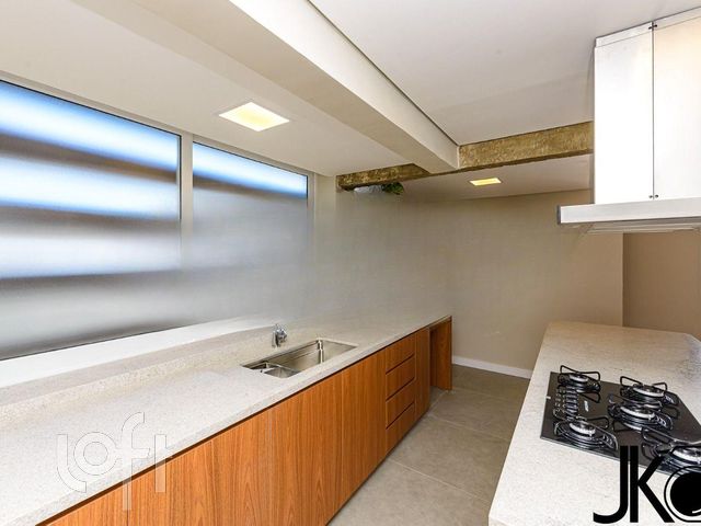 Apartamento com 116m², 3 dormitórios, 1 suíte, 1 vaga, Rio Branco em Porto Alegre