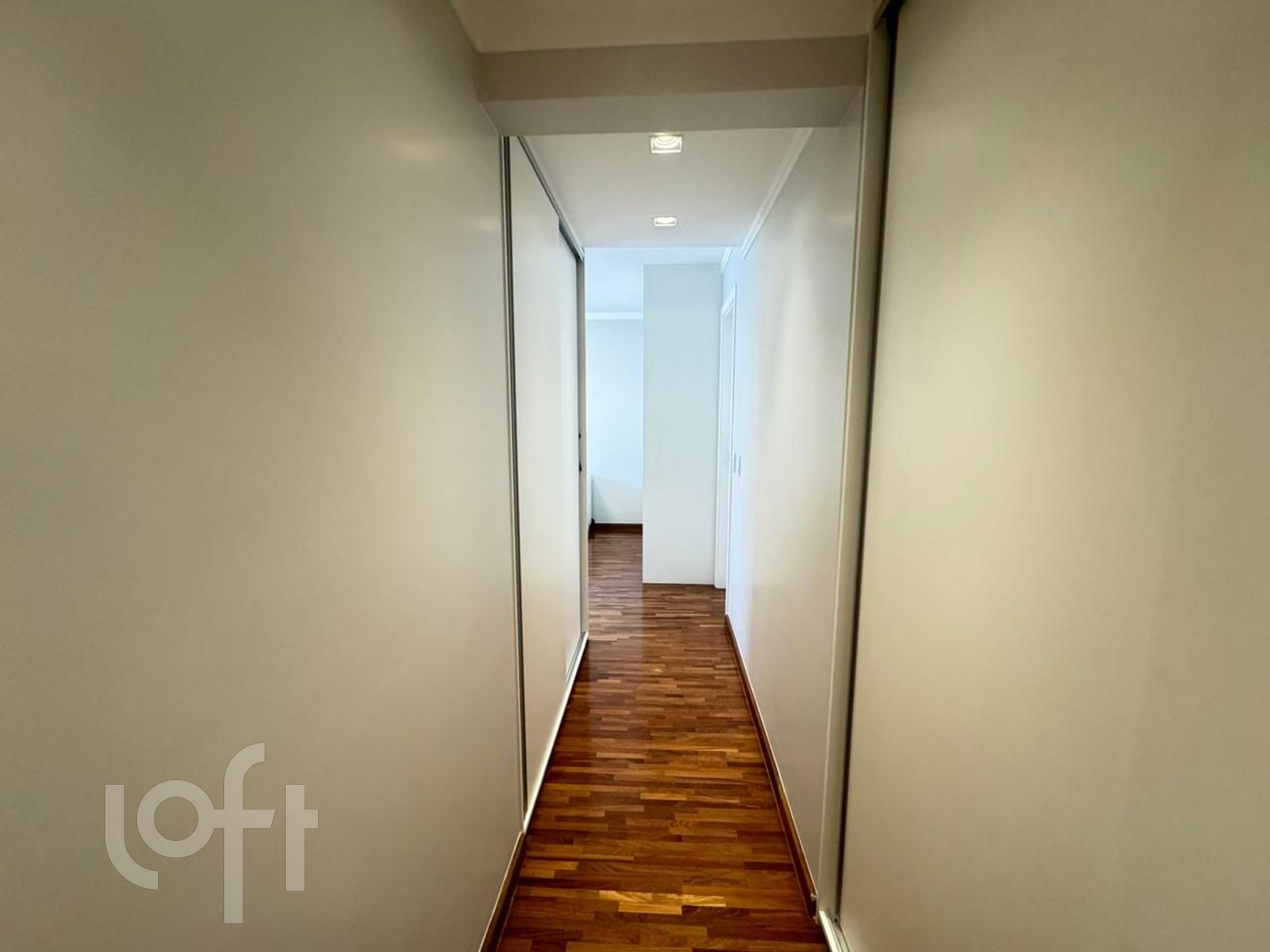 Apartamento à venda com 4 quartos, 162m² - Foto 13