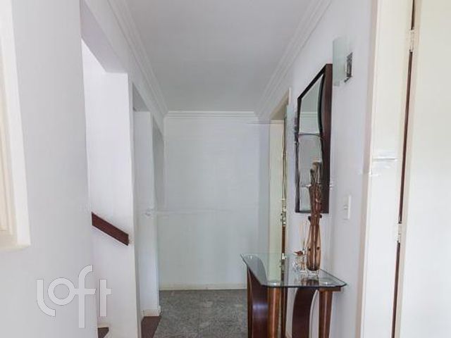 Casa com 540m², 5 dormitórios, 4 suítes, 4 vagas, Três Figueiras em Porto Alegre