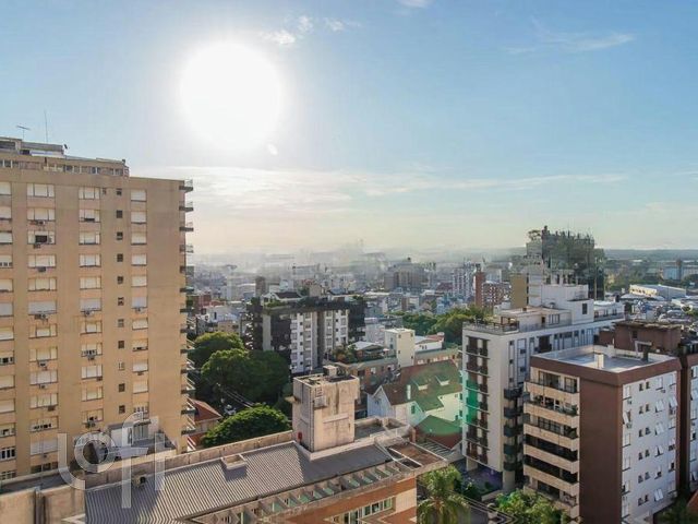 Apartamento com 230m², 3 dormitórios, 1 vaga, Independência em Porto Alegre