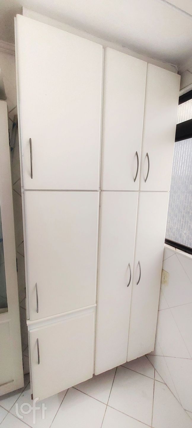 Apartamento à venda com 2 quartos, 70m² - Foto 10