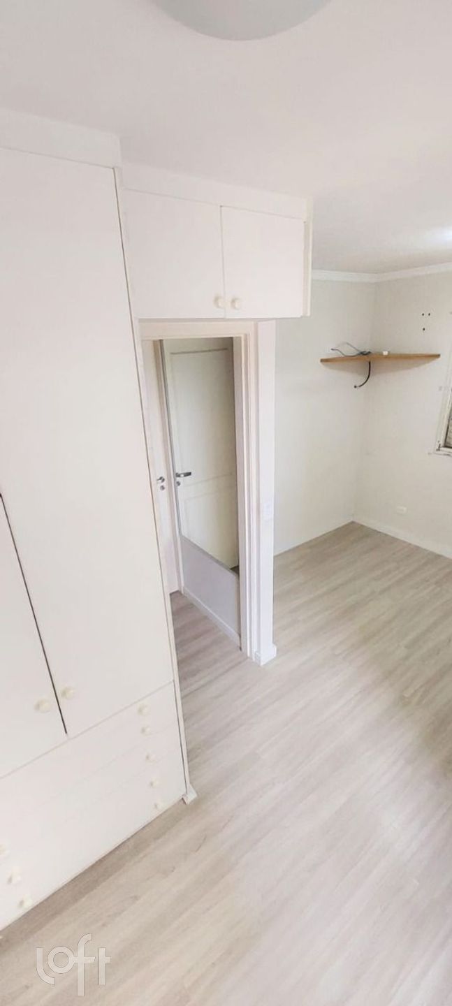 Apartamento à venda com 2 quartos, 70m² - Foto 3