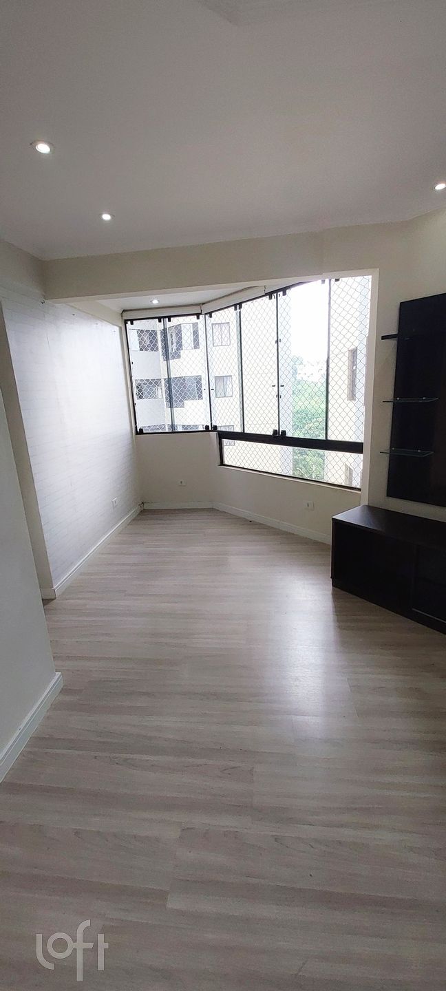 Apartamento à venda com 2 quartos, 70m² - Foto 1