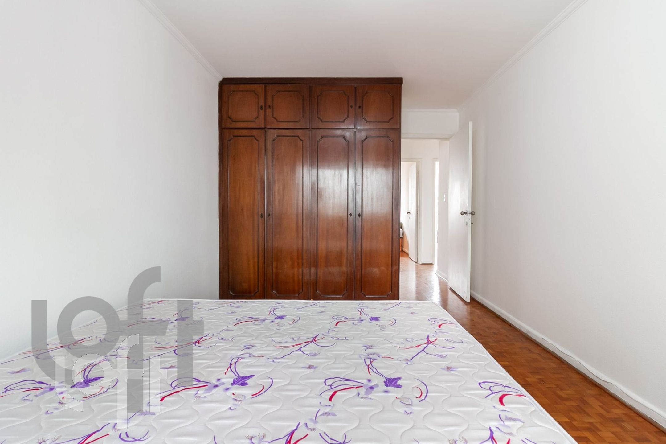 Apartamento à venda com 3 quartos, 156m² - Foto 4