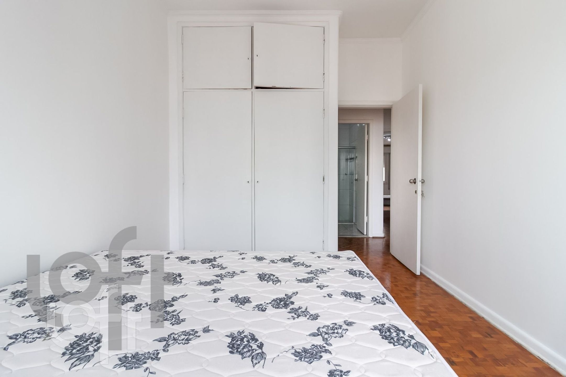 Apartamento à venda com 3 quartos, 156m² - Foto 7