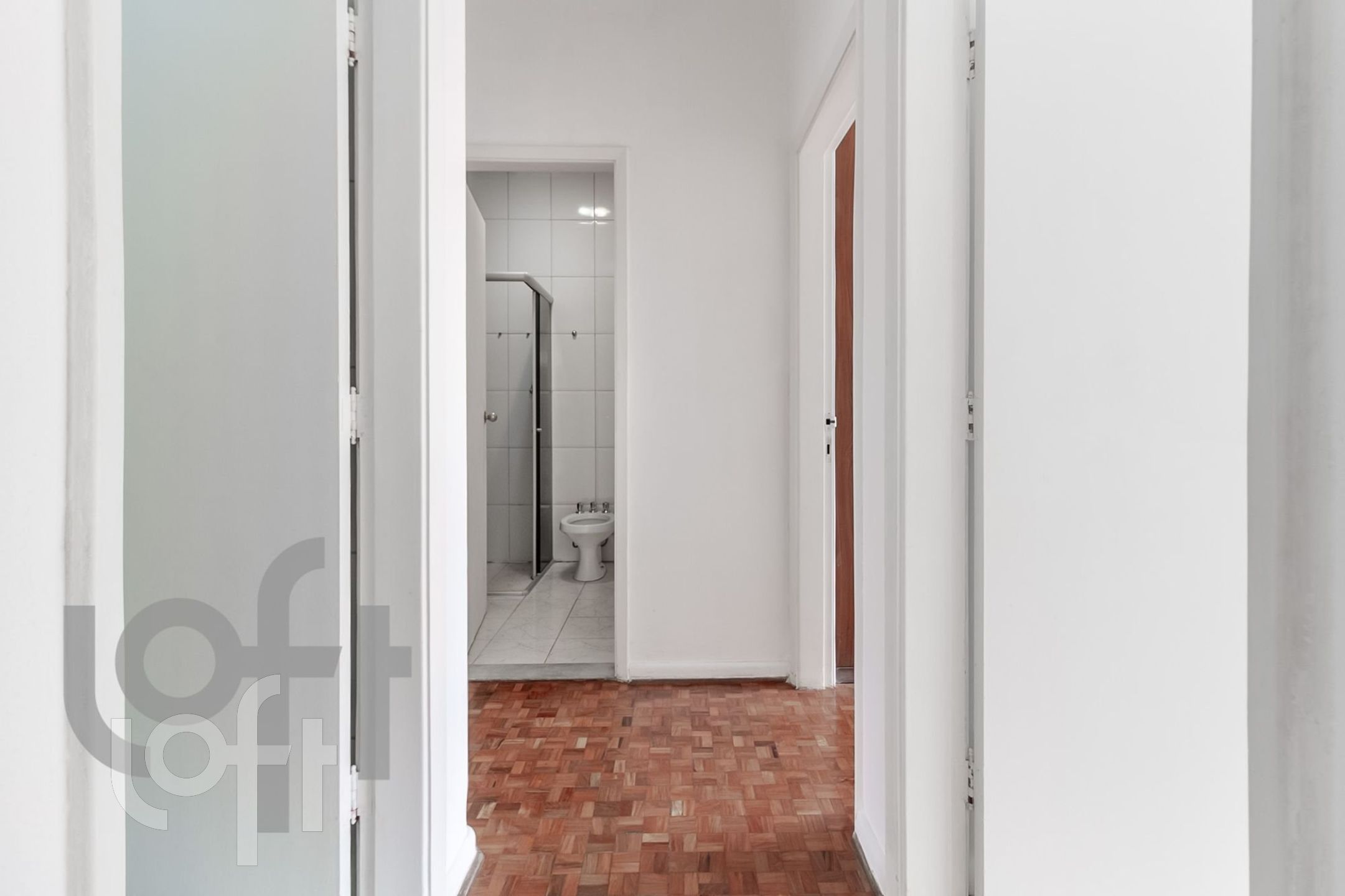 Apartamento à venda com 3 quartos, 156m² - Foto 2