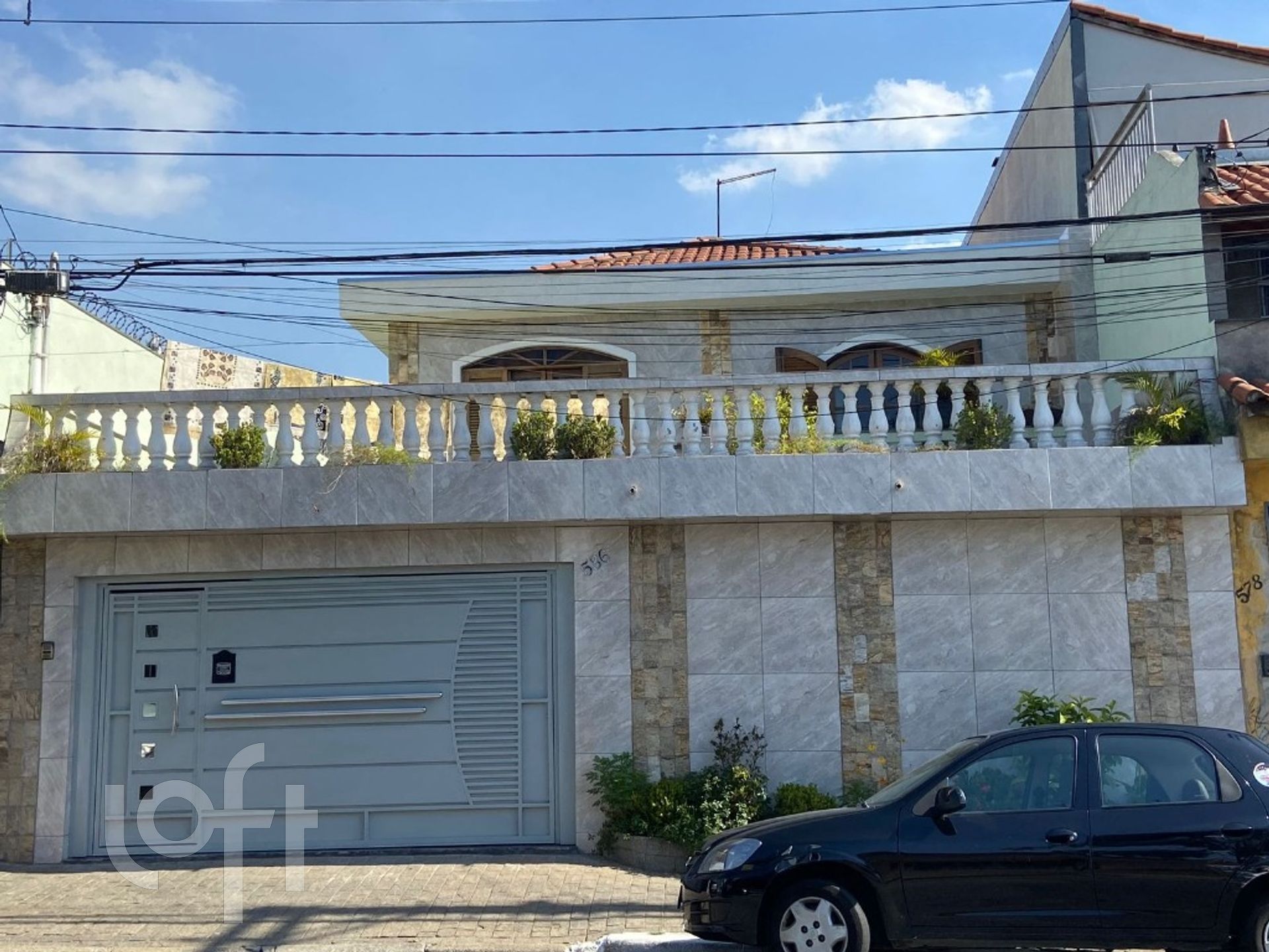 Casa à venda com 3 quartos, 300m² - Foto 1