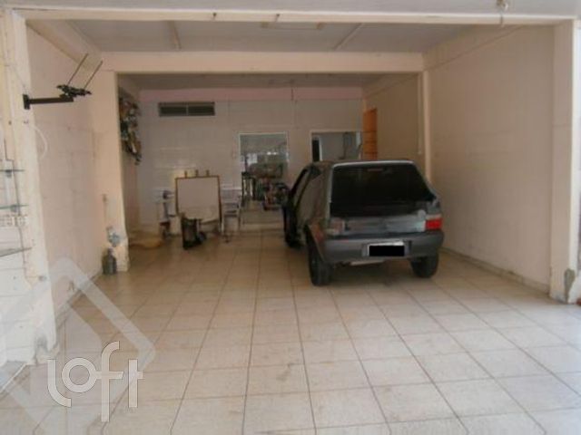 Casa com 243m², 2 dormitórios, 2 vagas, Cristo Redentor em Porto Alegre