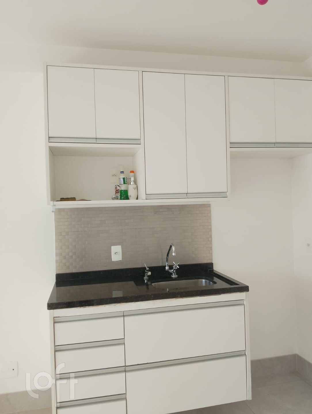 Apartamento à venda com 1 quarto, 36m² - Foto 2