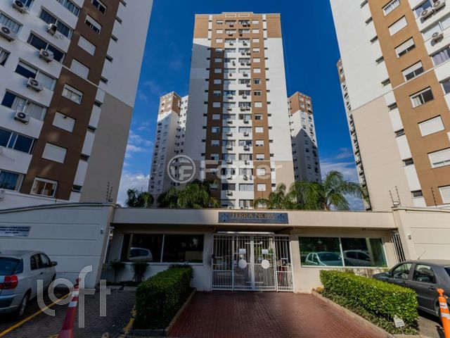 Apartamento com 69m², 3 dormitórios, 1 suíte, 1 vaga, Vila Ipiranga em Porto Alegre
