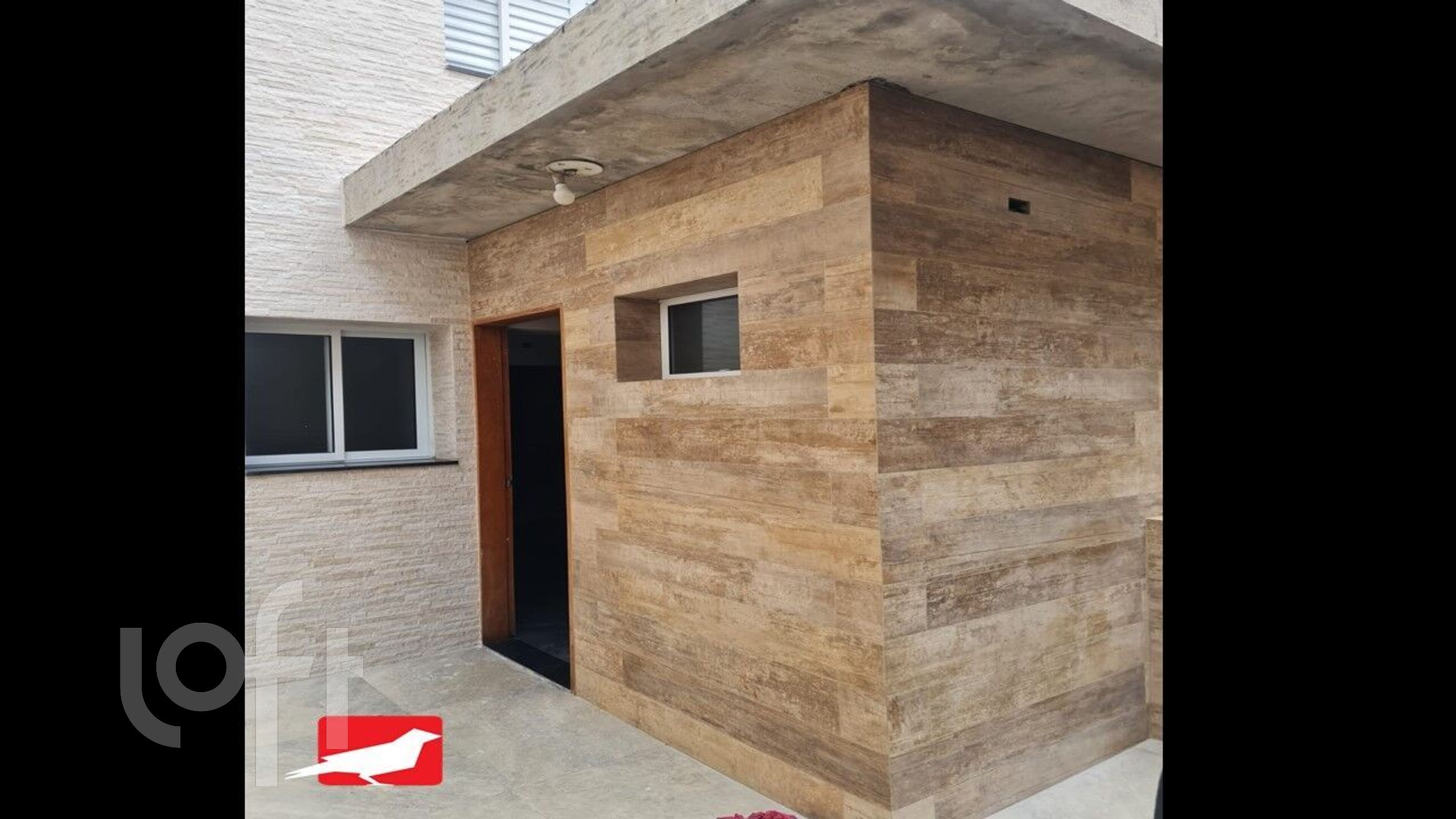 Casa à venda com 2 quartos, 80m² - Foto 1