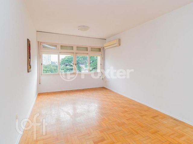 Apartamento com 145m², 3 dormitórios, 1 suíte, 1 vaga, Petrópolis em Porto Alegre