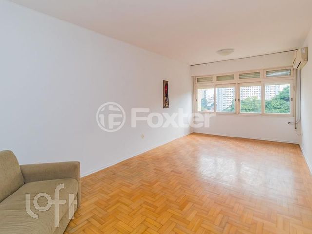 Apartamento com 145m², 3 dormitórios, 1 suíte, 1 vaga, Petrópolis em Porto Alegre