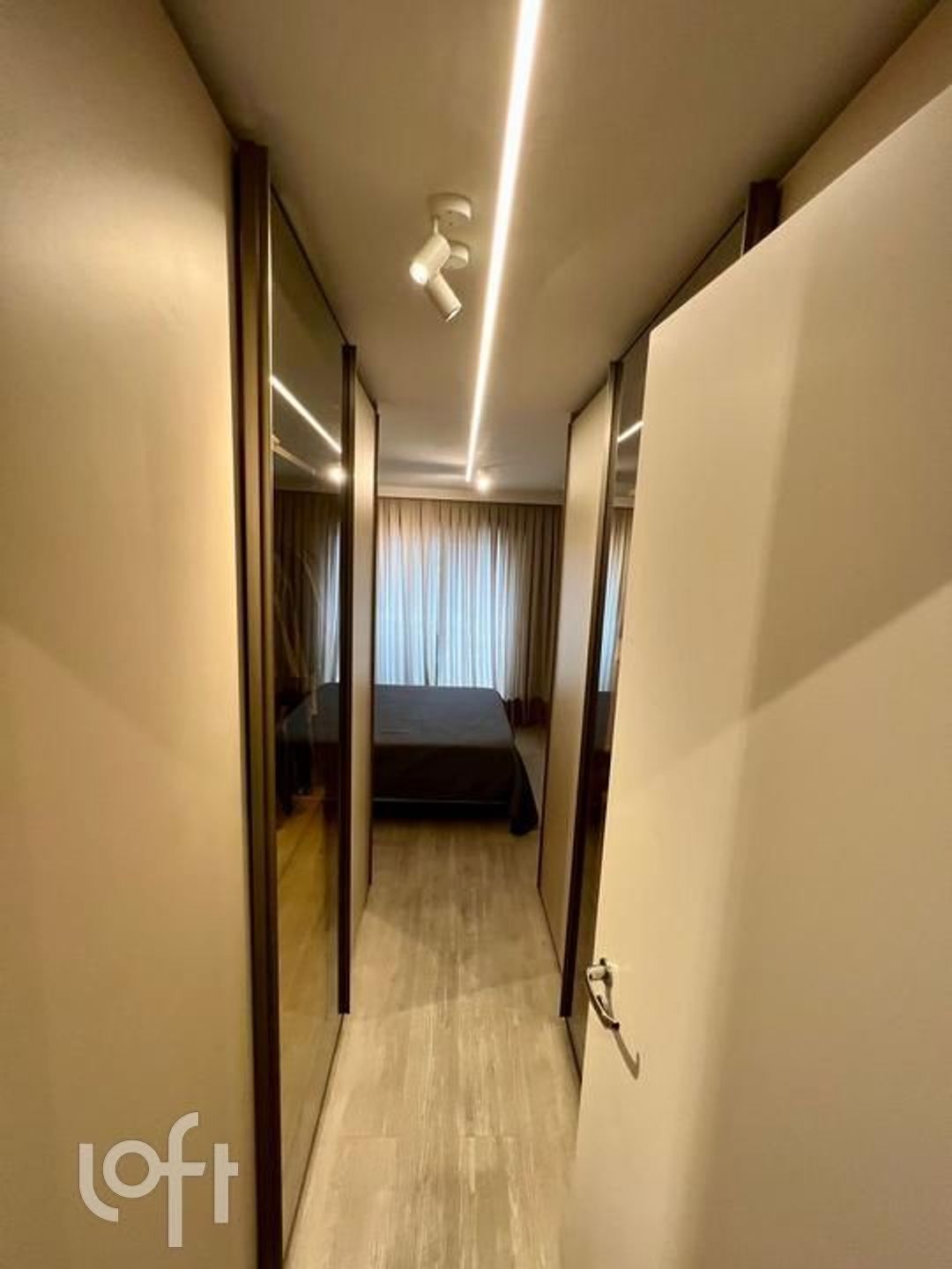 Apartamento à venda com 3 quartos, 136m² - Foto 9