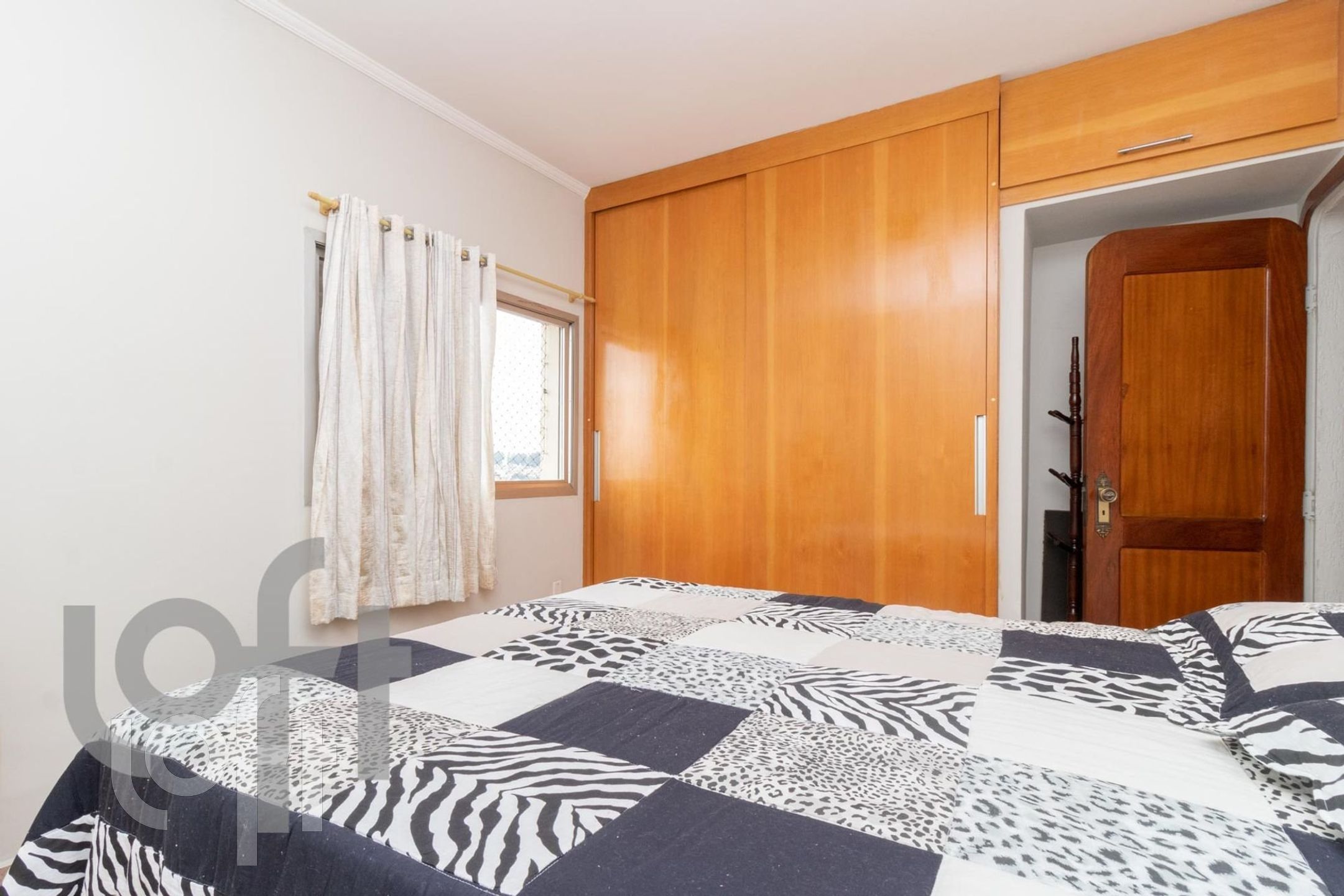 Apartamento à venda com 2 quartos, 70m² - Foto 25