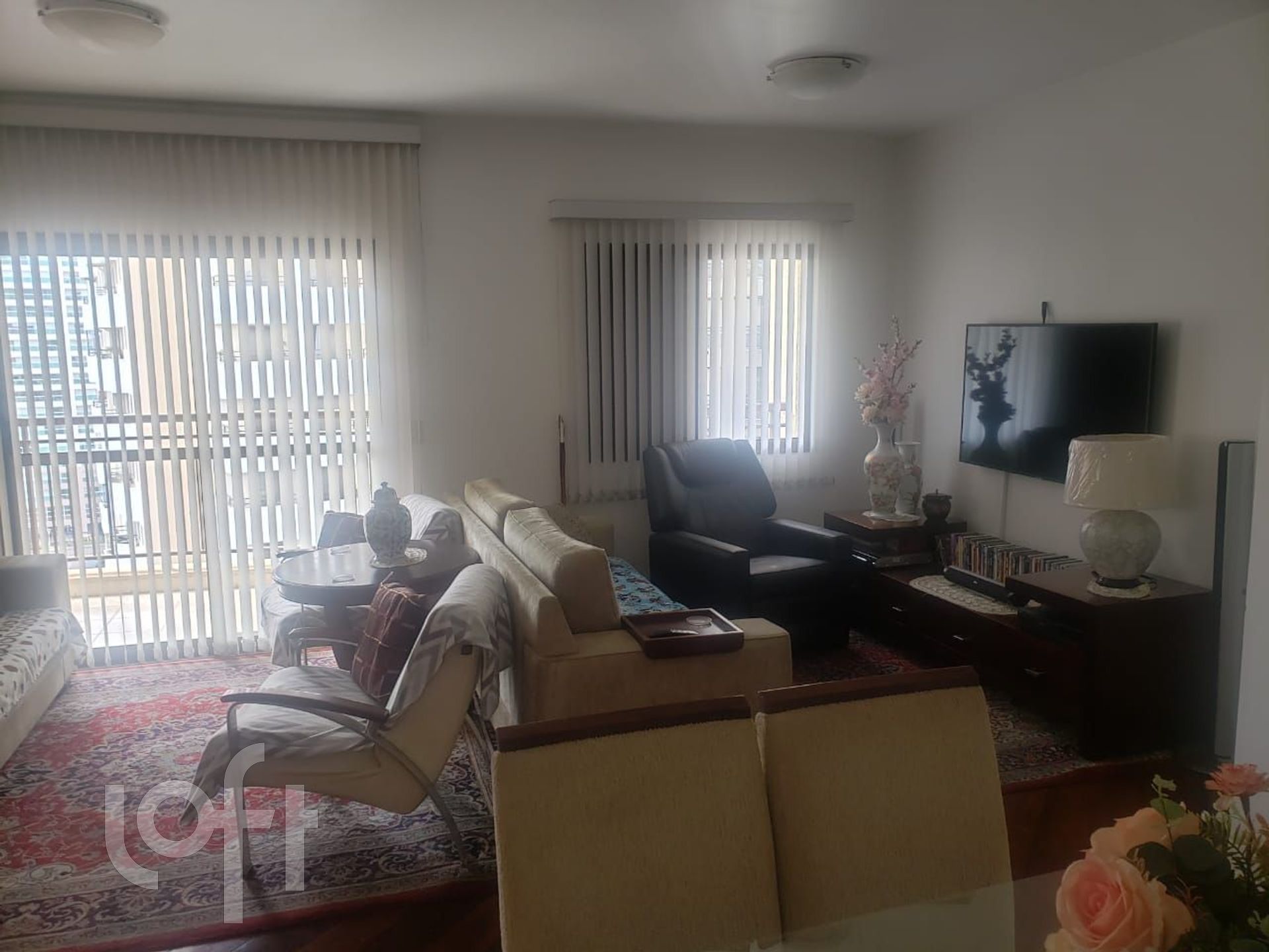 Apartamento à venda com 3 quartos, 105m² - Foto 2