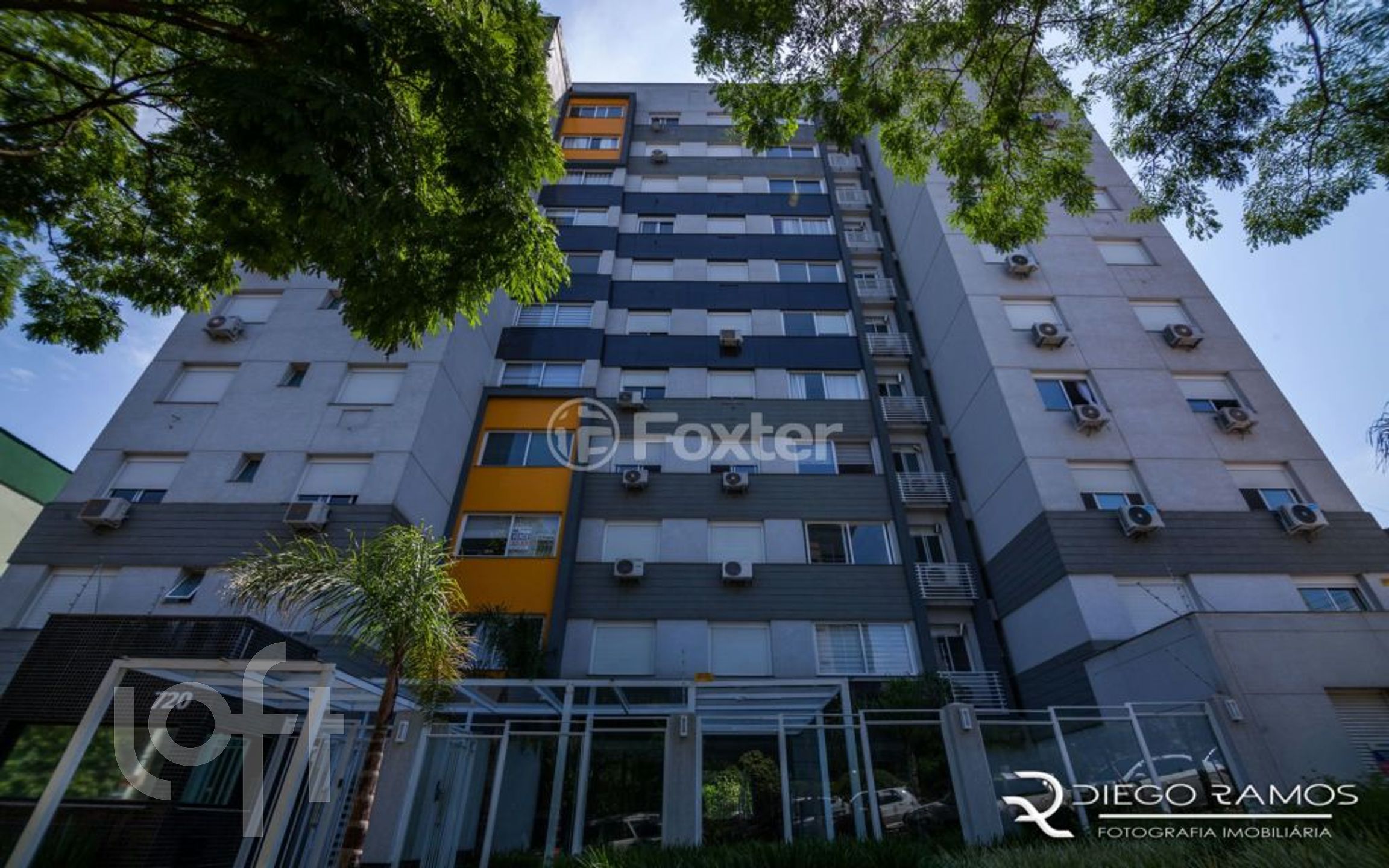 Apartamento com 56m², 2 dormitórios, 1 suíte, 1 vaga, Floresta em Porto Alegre