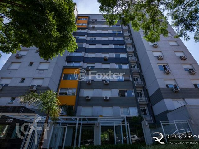 Apartamento com 56m², 2 dormitórios, 1 suíte, 1 vaga, Floresta em Porto Alegre