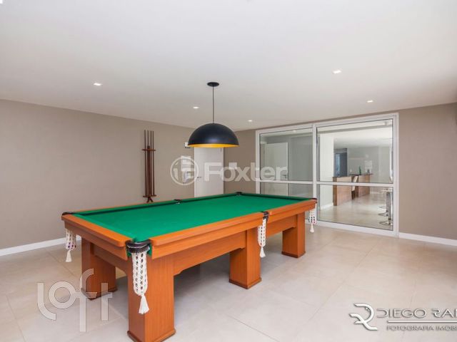 Apartamento com 56m², 2 dormitórios, 1 suíte, 1 vaga, Floresta em Porto Alegre