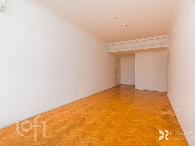Apartamento com 99m², 3 dormitórios, 1 suíte, 1 vaga, Moinhos de Vento em Porto Alegre