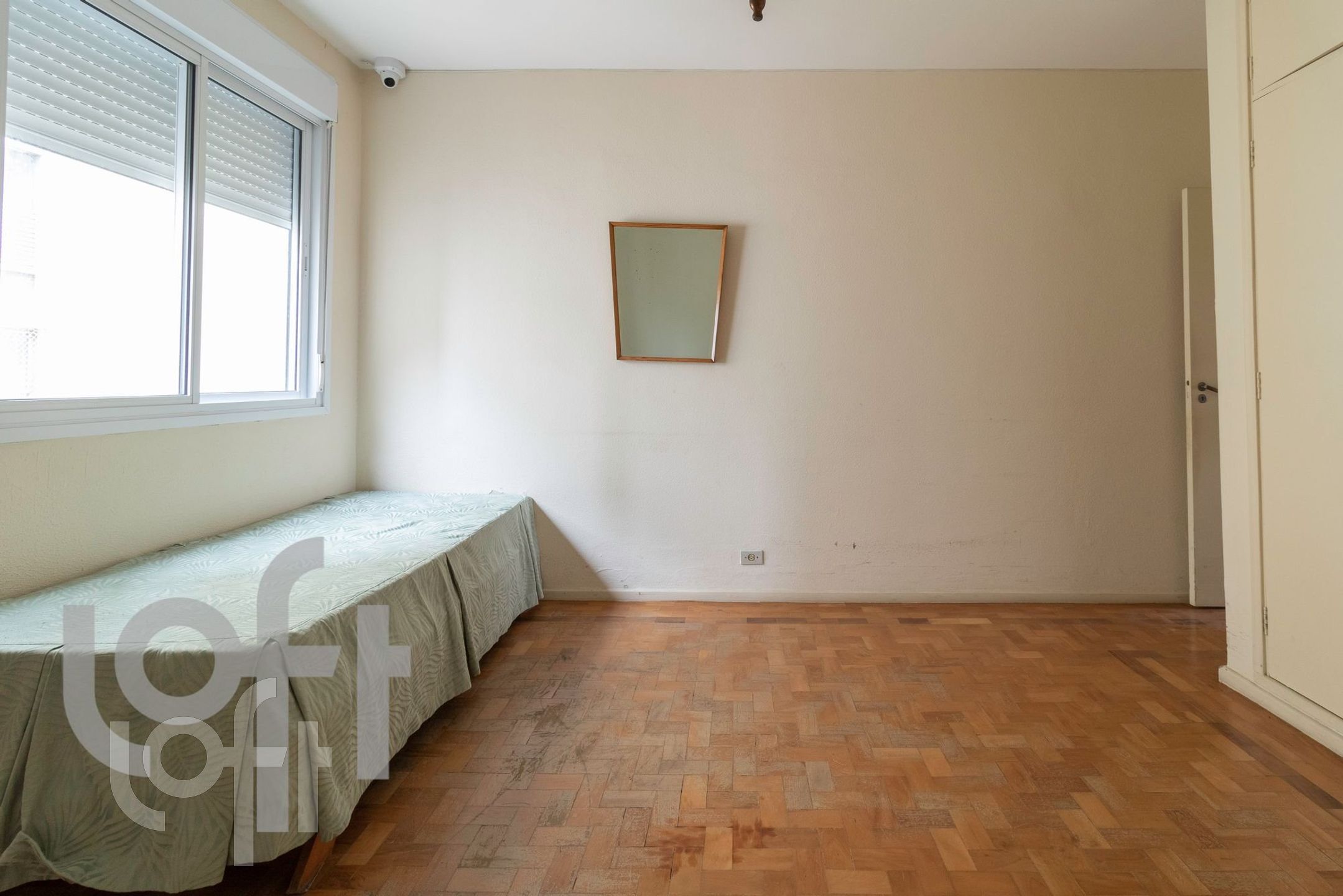 Apartamento à venda com 3 quartos, 222m² - Foto 3