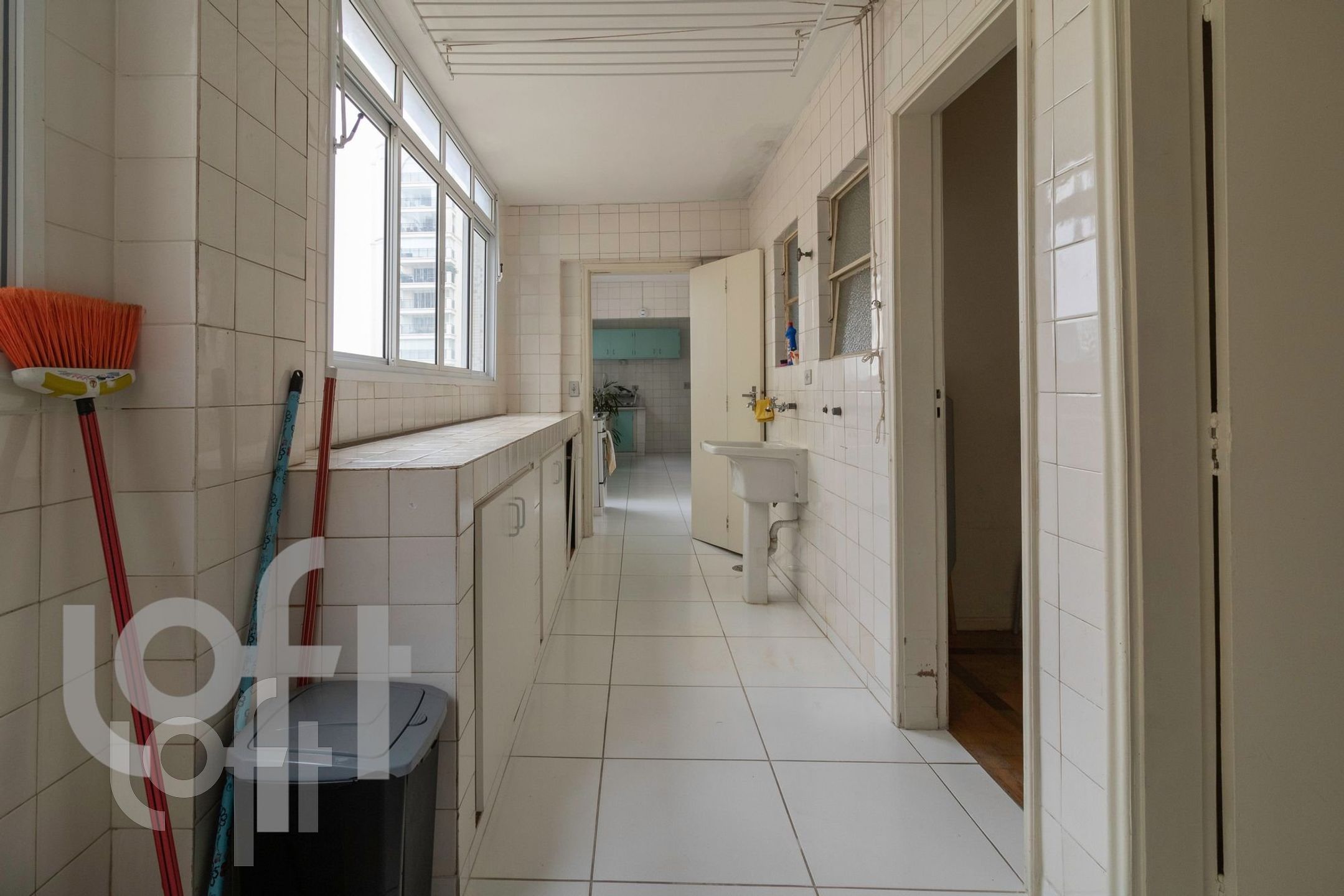 Apartamento à venda com 3 quartos, 222m² - Foto 36