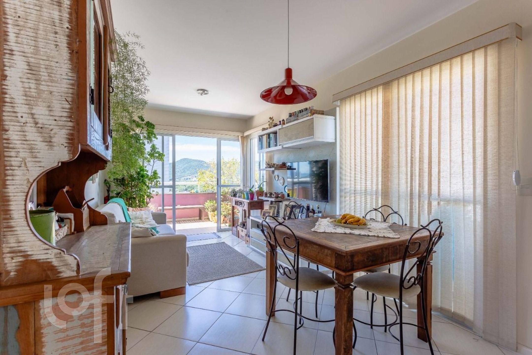 Apartamento à venda em Córrego Grande com 84 m², 2 quartos, 1 suíte, 1 vaga