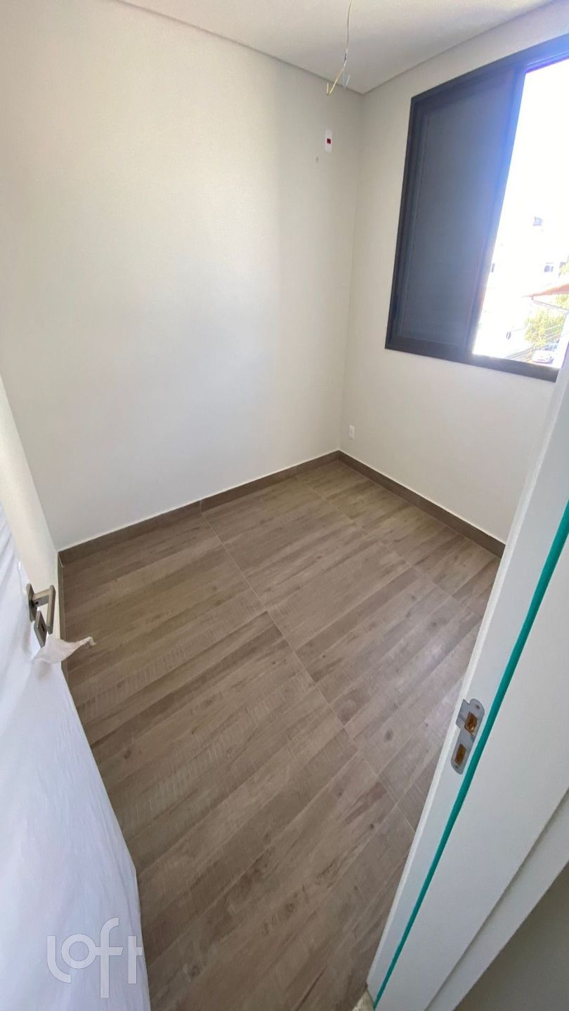 Apartamento à venda com 4 quartos, 156m² - Foto 9